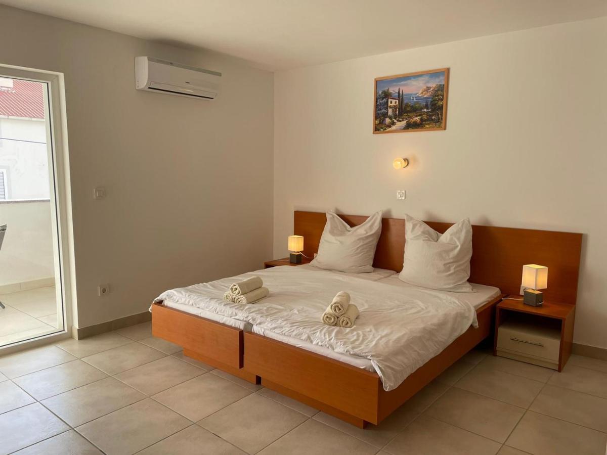 Novalja Apartments By Nena Ngoại thất bức ảnh